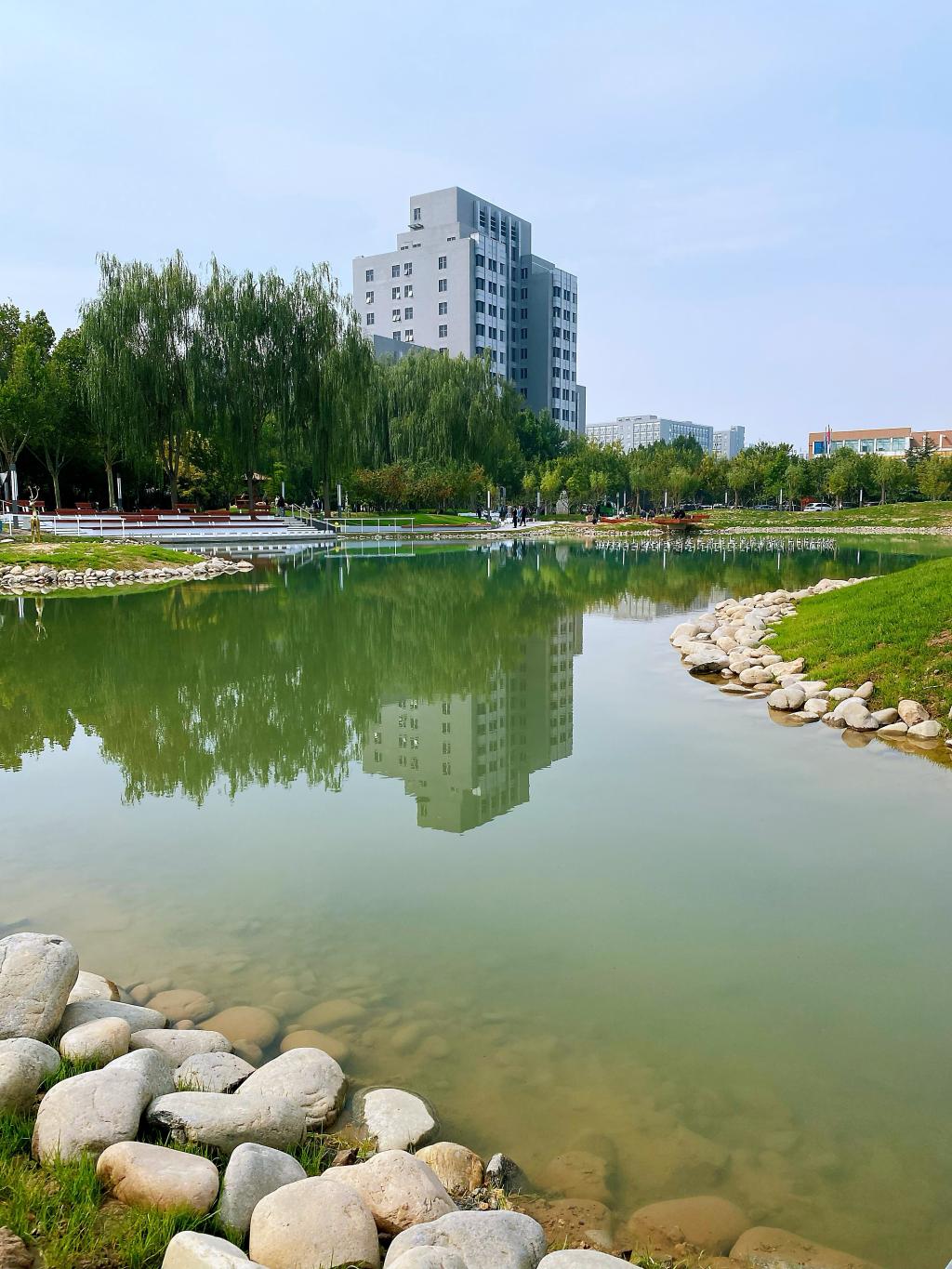 20221012-学校人工防汛蓄洪工程(匠心湖)建设落成 (3).jpg