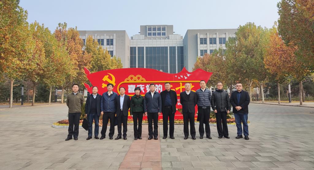 20221110-“科教融汇 协同创新”——我校与中国海关科学技术研究中心举行战略合作签约仪式 (1).jpg