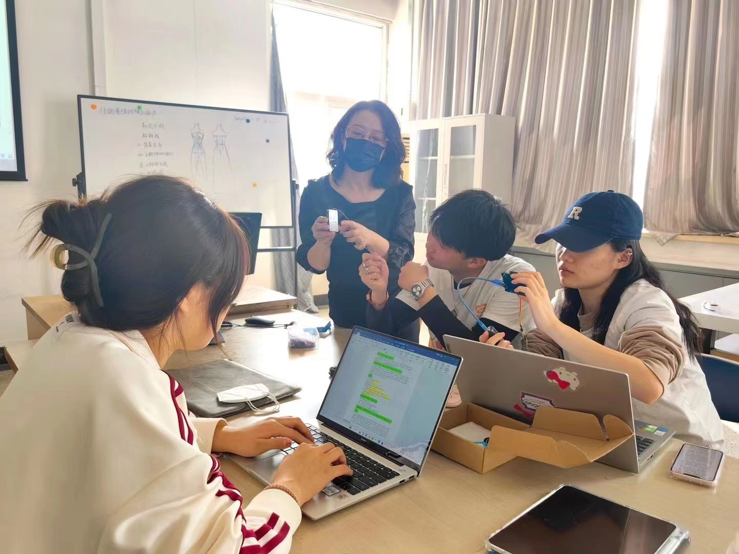 20230404挑战杯金奖4.jpg