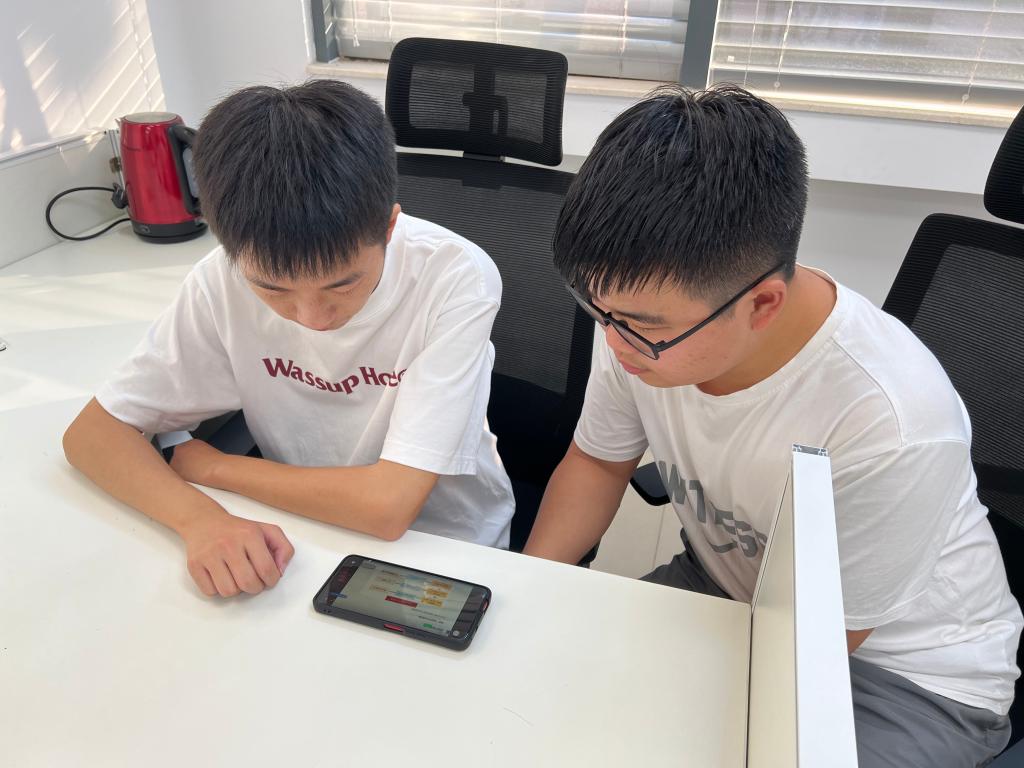 20221005-电信工程学院开展“创国芯国魂·铸科技强国”同心信创大讲堂活动3.jpg 20221005-电信工程学院开展“创国芯国魂·铸科技强国”同心信创大讲堂活动3.jpg
