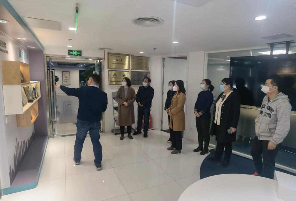 20230301-电信工程学院前往飞诺门阵(北京)科技有限公司开展调研1.jpg 20230301-电信工程学院前往飞诺门阵(北京)科技有限公司开展调研1.jpg