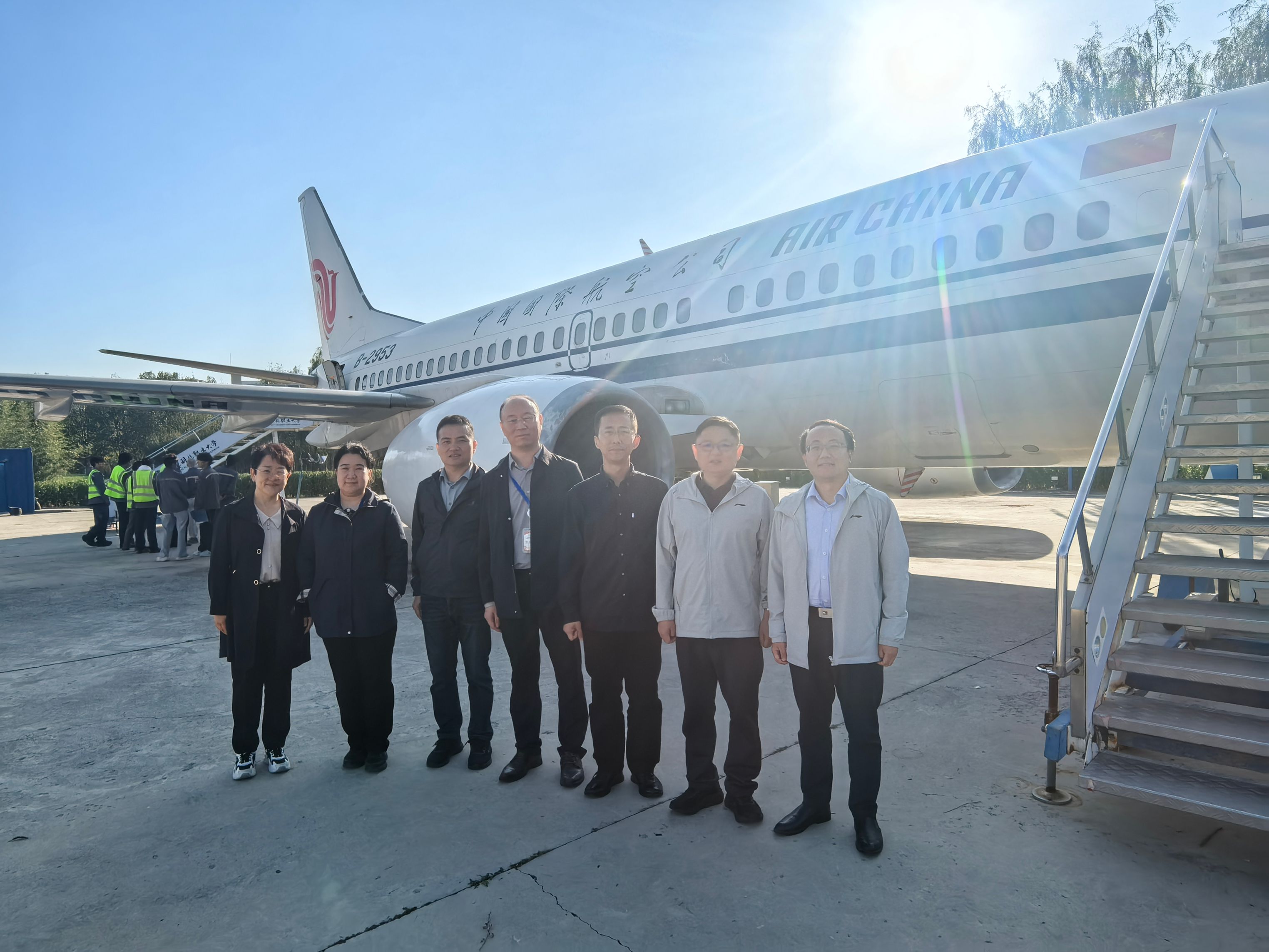 微信图片_20251016160008_223_406.jpg