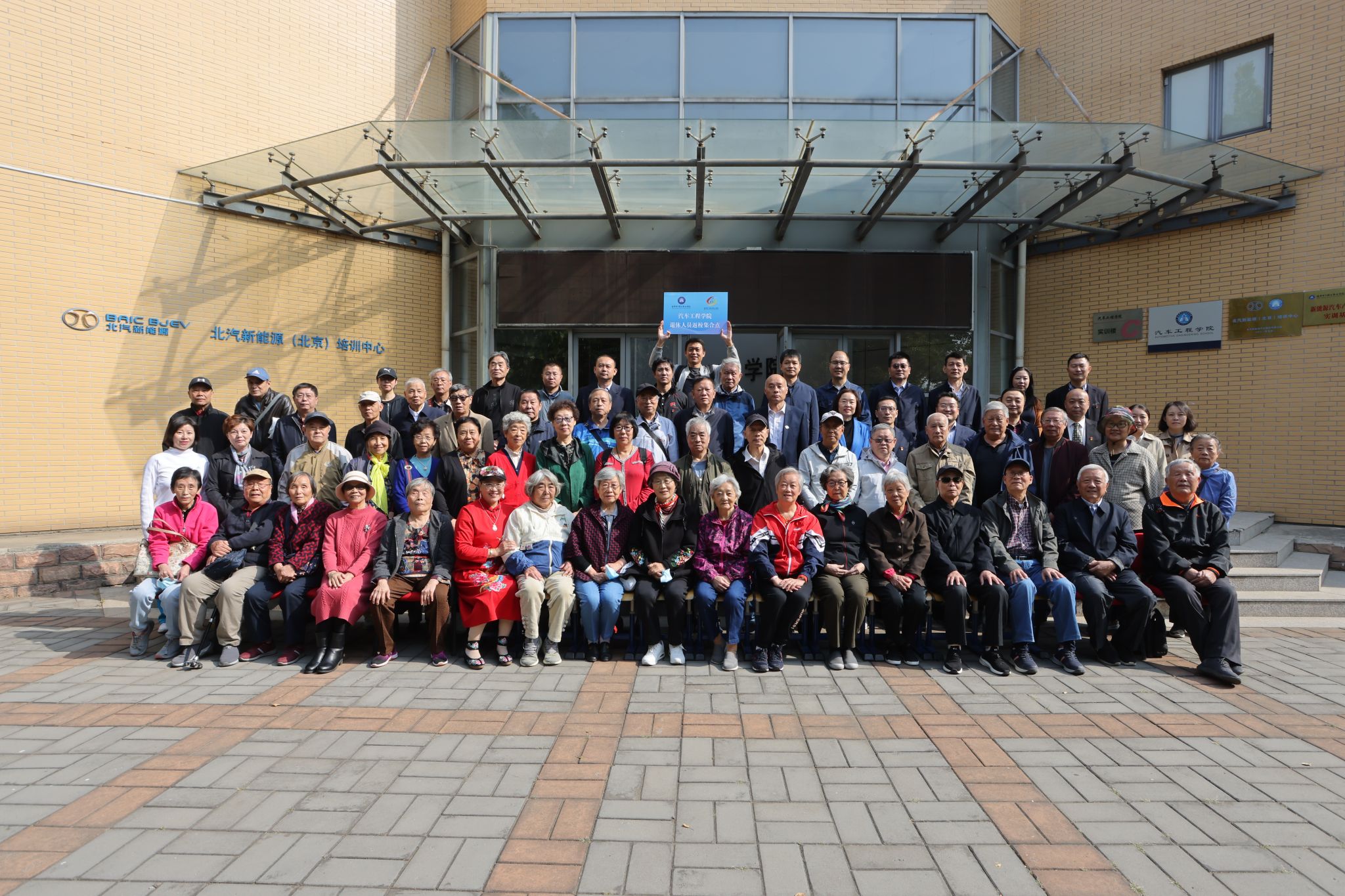 KRW_2477.JPG KRW_2477.JPG