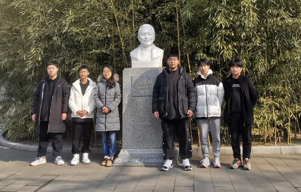 20220224-基础教育学院贯通2210班的红色文化感悟与传承实践团6.png 20220224-基础教育学院贯通2210班的红色文化感悟与传承实践团6.png
