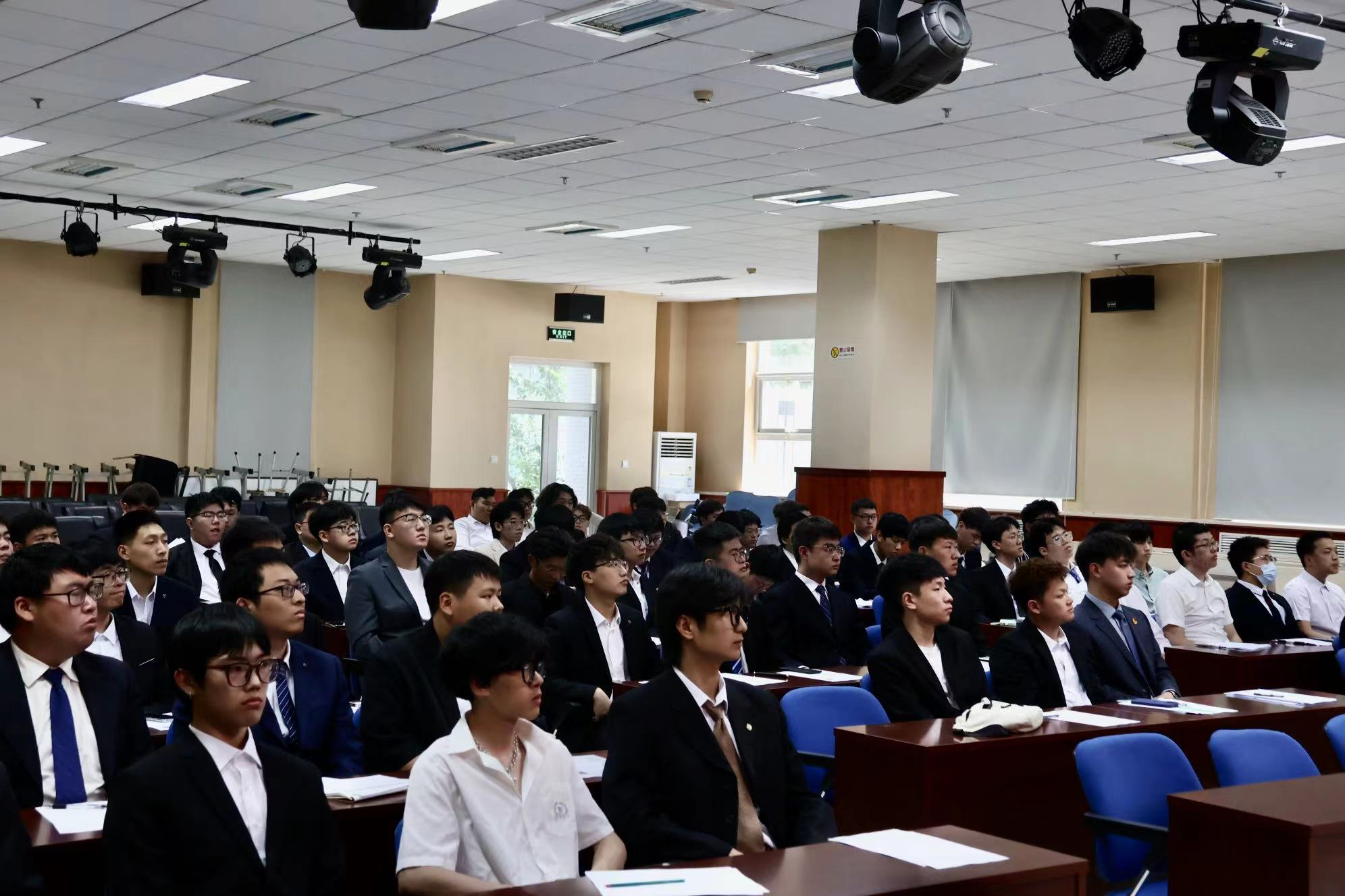 20230526223128-国航面试.png 20230526223128-国航面试.png