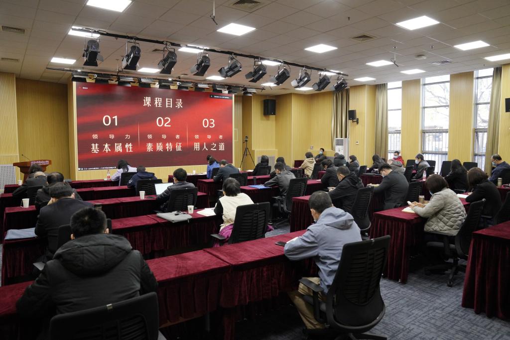 20221117-学校举办学习贯彻党的二十大精神干部培训班-4江文照片.jpg 20221117-学校举办学习贯彻党的二十大精神干部培训班-4江文照片.jpg