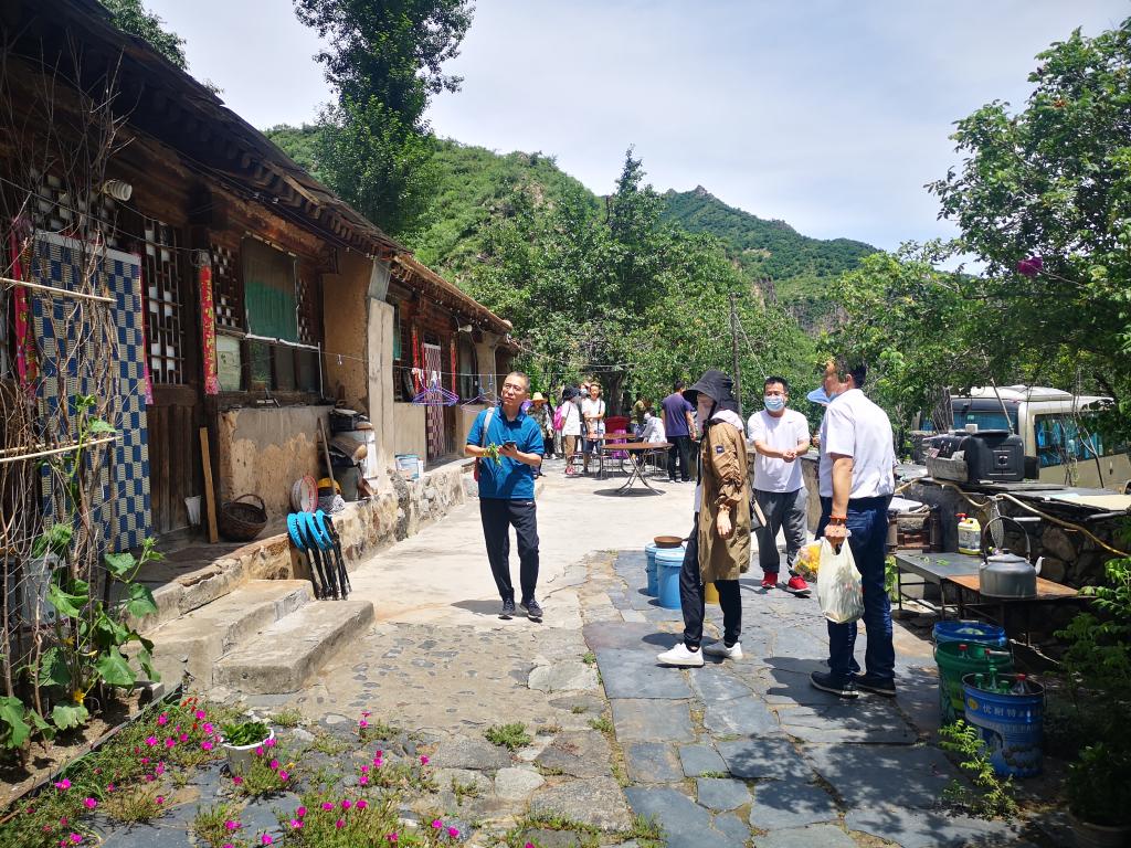 20220710-经管主题党日6.jpg 20220710-经管主题党日6.jpg