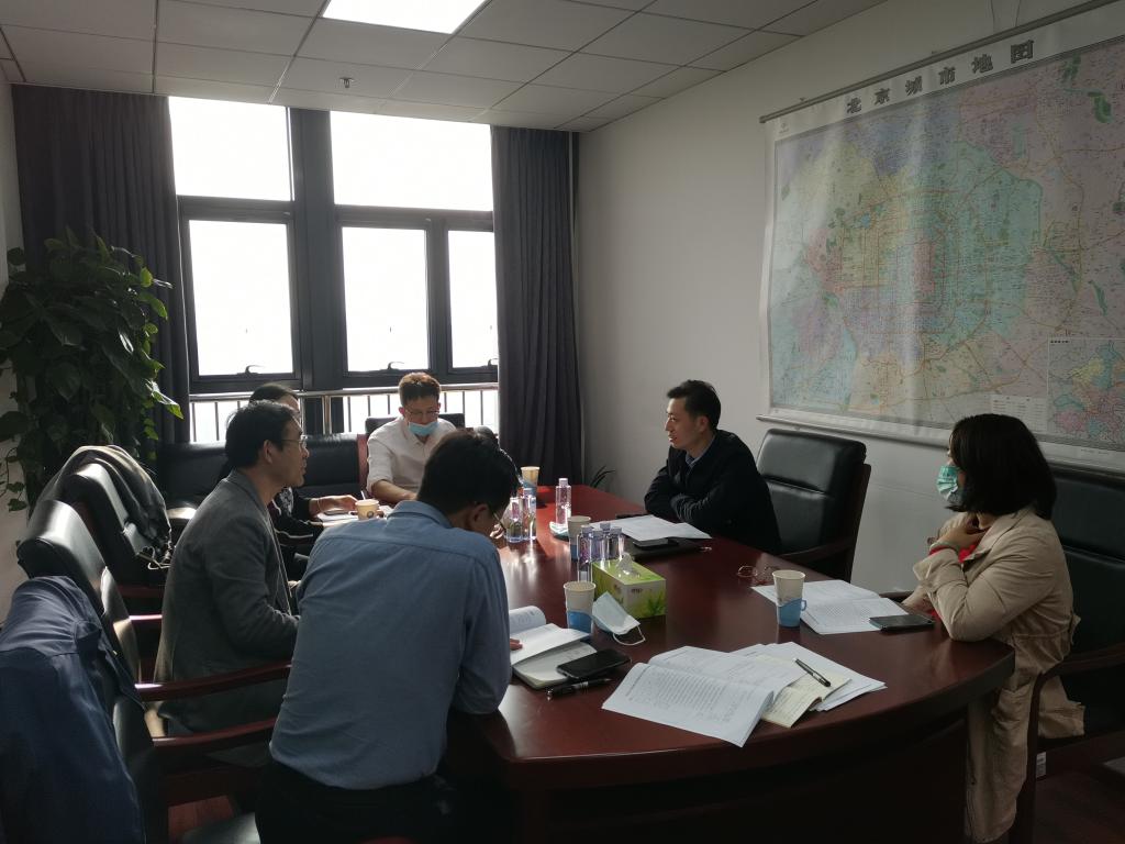 20221025学校召开四届五次教代会提案工作会.jpg