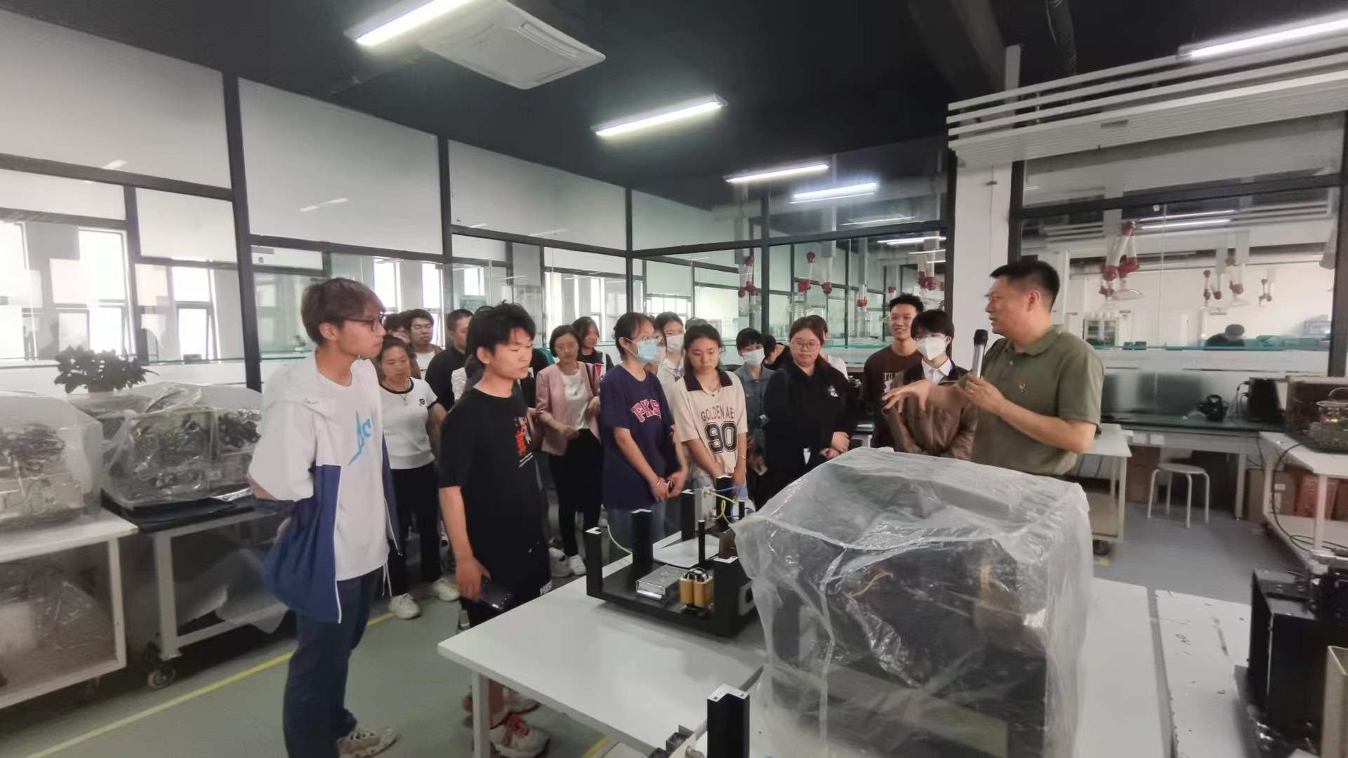 海光生产基地-检测车间-1.jpg