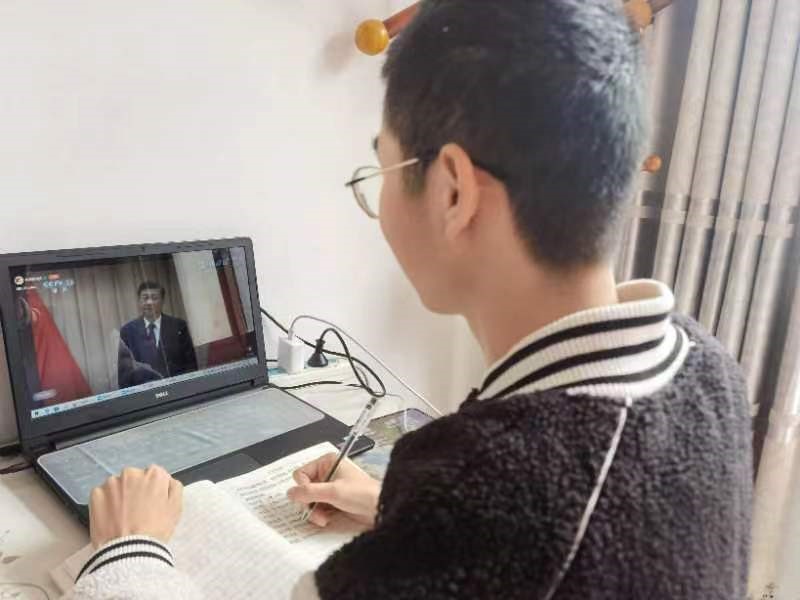 20220511-“有责任有担当,青春才会闪光”——汽车师生热议习近平总书记建团100周年大会重要讲话精神图6.jpg
