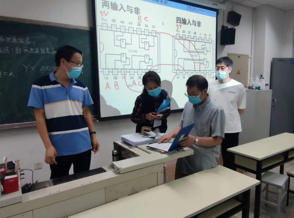 20220929-教务处开展实验实训室安全检查工作-1.jpg