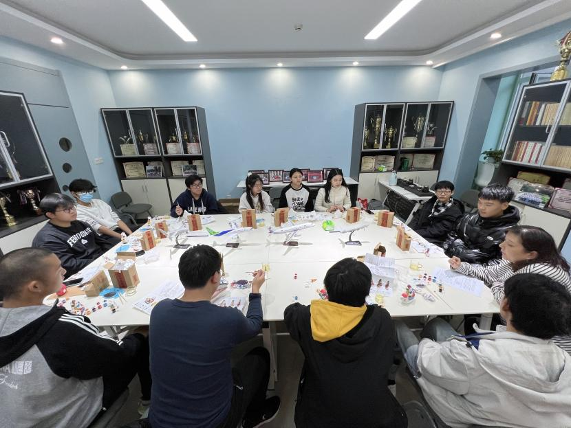 “非遗”手绘兔儿爷活动图片2.png