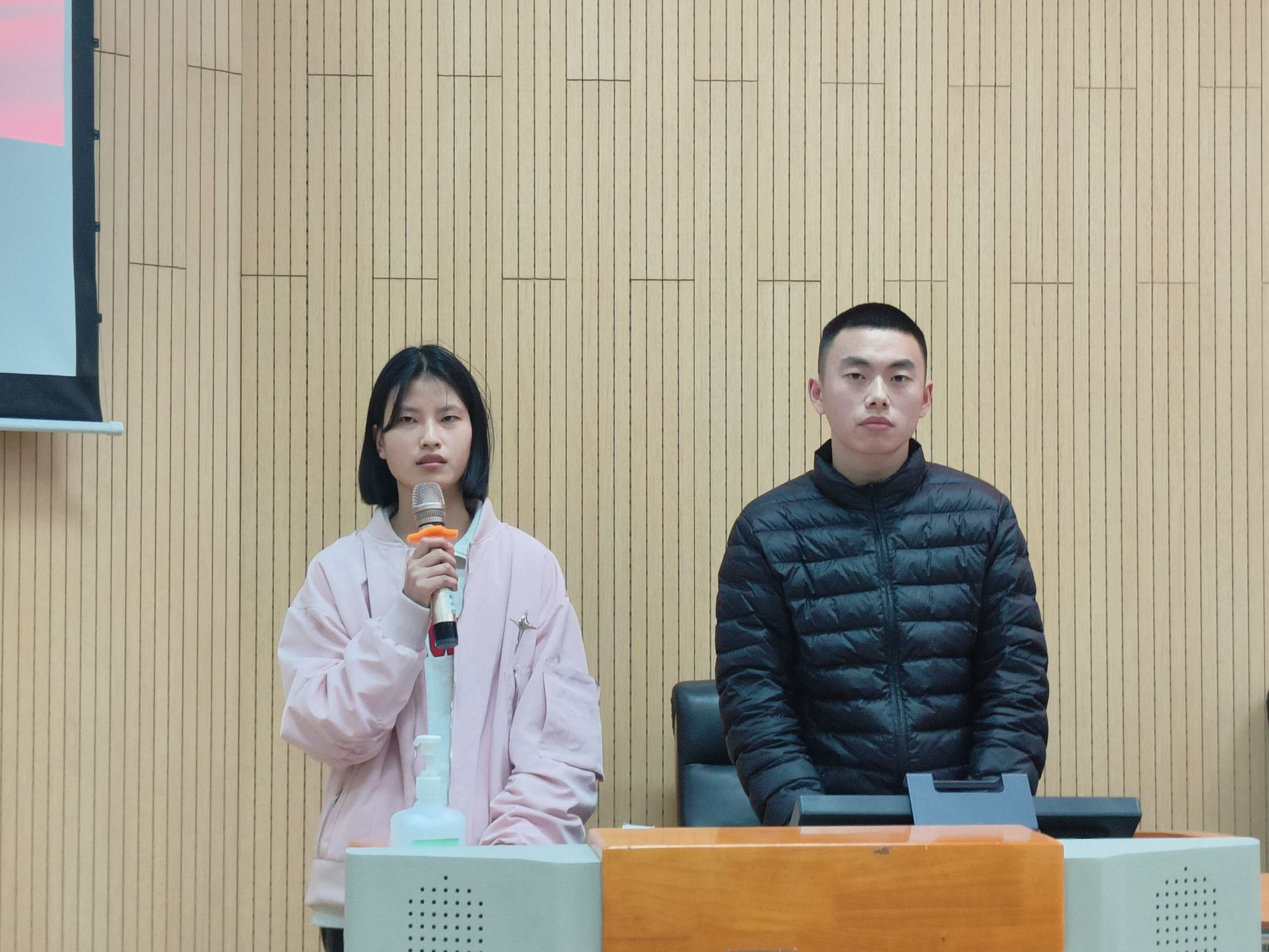20230405-【活动图片2】电信工程学院初心社团开展“学习两会精神,践行青春使命”主题活动.jpg