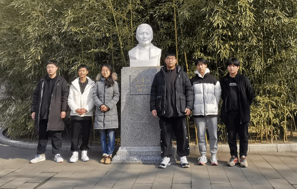 20220224-基础教育学院贯通2210班的红色文化感悟与传承实践团6.png