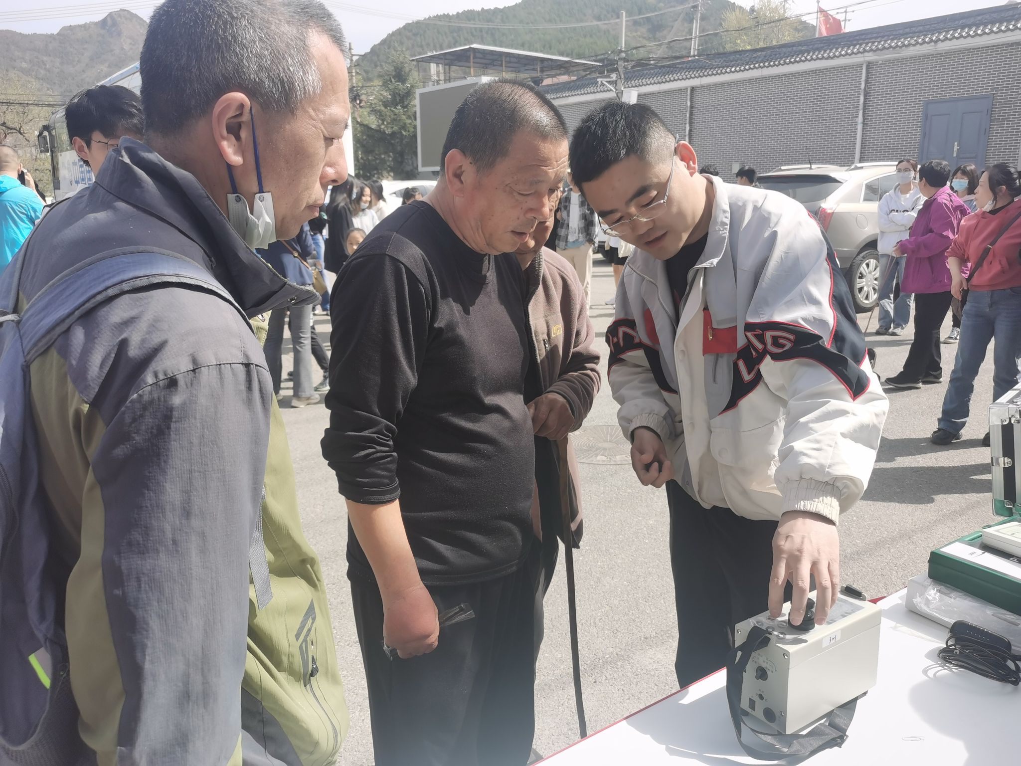 环境展台6.jpg